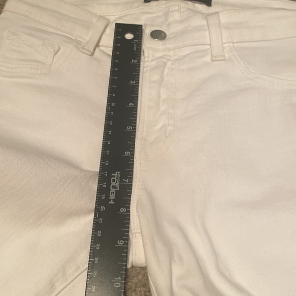 J Brand White Relaxed Straight Leg or Boot Cut Jeans Size 28 - Picture 9 of 10